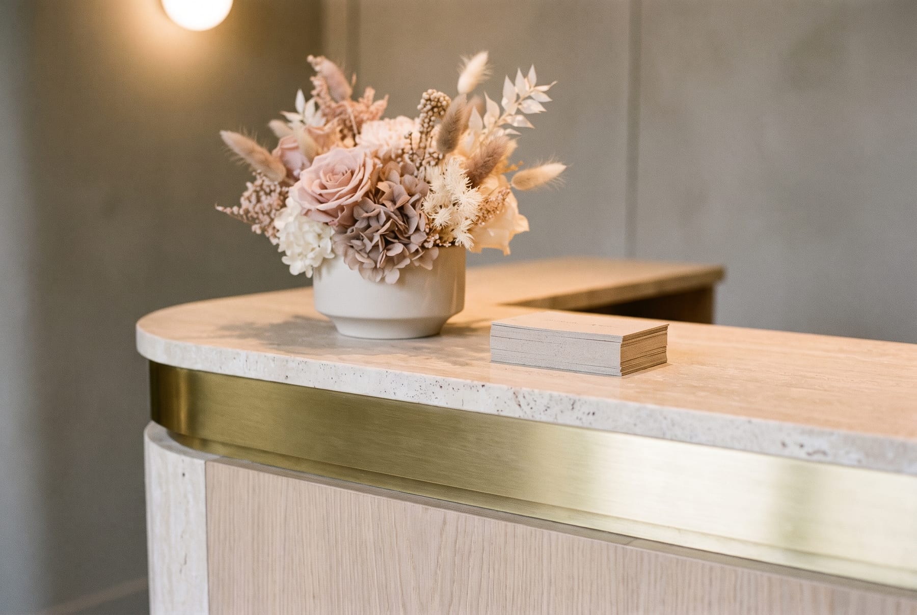 The reception at Arnica Aesthetics Clinic