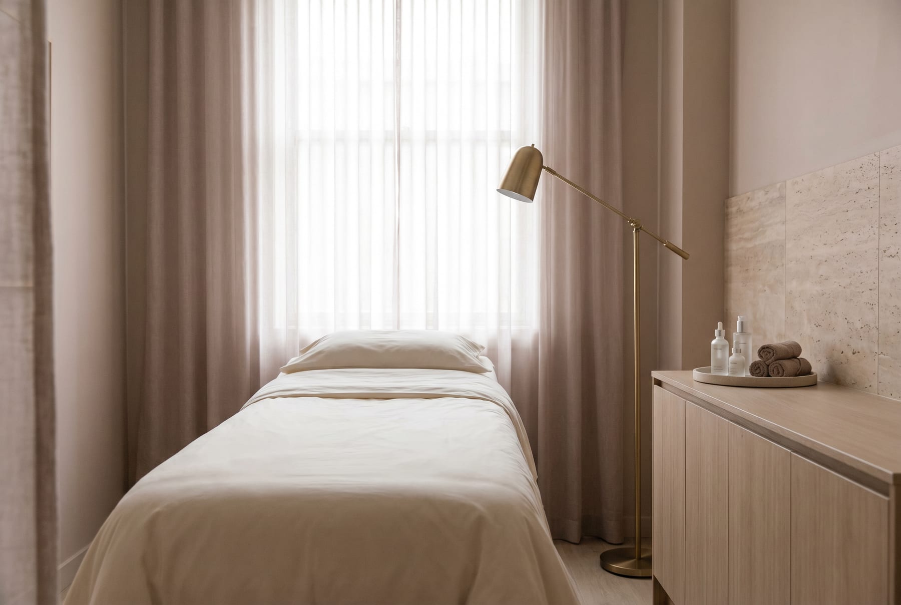 Treatment room at Arnica Aesthetics Clinic